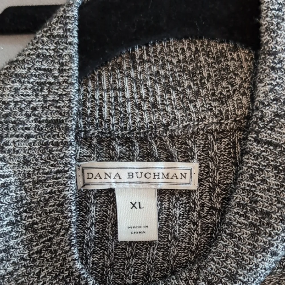 Dana Buchman Black and White Knit Top - Picture 4 of 4